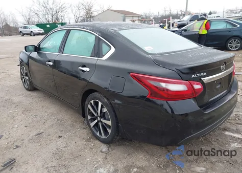 2018 Nissan Altima 2.5 Sr z USA, uszkodzony, nr VIN 1N4AL3APXJC125702